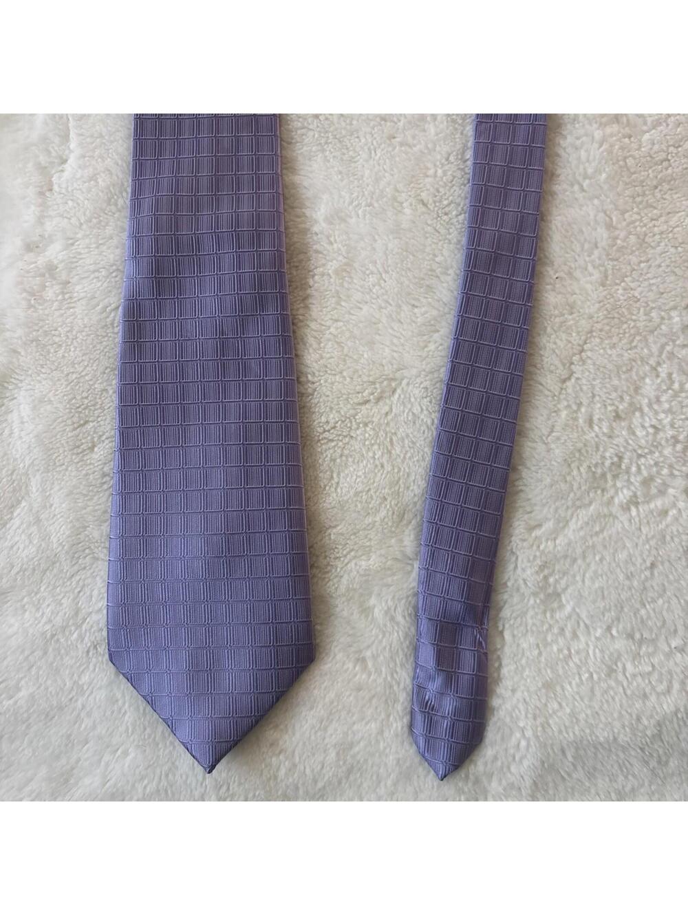 Ferrecci  Plum  Necktie And Hankie